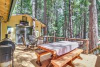 8 Mi to Dodge Ridge Mtn Peaceful Cabin with Deck! - B&B