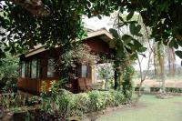 AMBOW Homestay Jungle Trekking & Village Tour - B&B Bukit Lewang