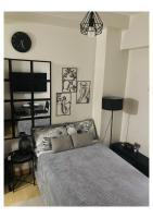 Bohemian Inspired Studio Unit2 at Trees Residences - B&B