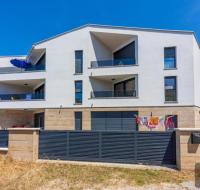 Apartment Crikvenica Trg Duga - B&B Cirquenizza