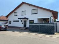 Casa Rosa Ferienwohnung in Altrip - B&B
