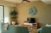 Luxury 3 Bedroom Apartment Sea View Azuri Estate - Chambres d'hôtes Roches Noire