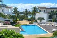 Luxury 3 Bedroom Apartment Sea View Azuri Estate - Chambres d'hôtes Roches Noire