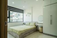 Apartamento de 2 dormitorios con vistas a la piscina