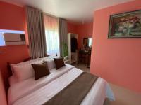 Lolit's Pension House - B&B Puerto Princesa