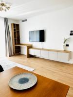 Bel Dom, a spacious new 2 rooms apartment & parking - B&B Cluj-Napoca