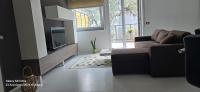 Green Hill Tirana Apartment - Bed and Breakfast