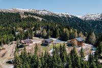 Almchalet - Luxus am Fuße der Koralpe - Bed and Breakfast Goding