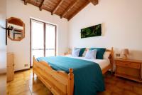 Two-Bedroom Apartment with Mountain View