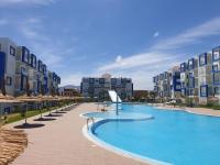 complexe avec piscine - B&B
