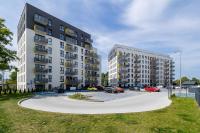 Nowoczesny Apartament w Krakowie z Klimatyzacją i Parkingiem by Noclegi Renters - B&B