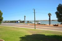 Riverview Holiday Apartment 9 - Kalbarri WA - Bed and Breakfast