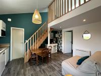 jolie studio neuf avec mezzanine dans un coin paisible - B&B