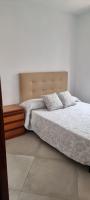 Habitación Matrimonio cerca a la Playa de Poniente - B&B Benidorm