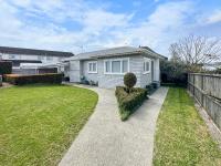 Peaceful Panmure l Cosy 3 Bed Home l Family Loved - B&B