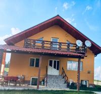 Casa Ella - Ferienwohnung Râșca