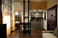 Appartamento Deluxe Stile Industrial Centro Milano, Potente Wi-fi, 3 linee Metropolitane- Collegato Direttamente con Aeroporto di Malpensa e Rho Fiera in 10 minuti - B&B Milan