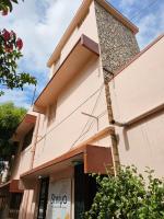 Shriya Home Stay - B&B Madurai