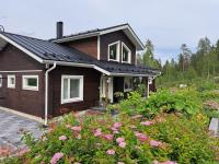 Upea huvila Taivalkoskella - B&B