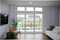 Beachview getaway at the New Carlyle 200 on the Main strip in Grand Bend - B&B Grand Bend