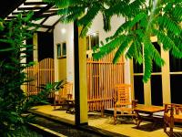 Shine Rich Home - B&B Mihiripenna