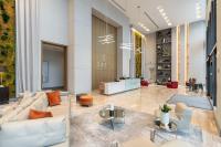 La Central- CityPlace Doral and across from a Park - B&B Miami