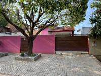 Casa de Temporada Ipê Rosa - B&B