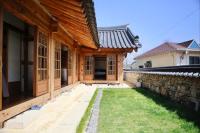 Hanok Moonstay - B&B Gyeongju