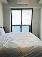 Camera Matrimoniale con Balcone e Vista Mare