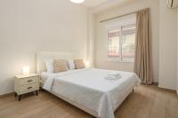 Cozy New Apartment Nearby Metro - Chambres d'hôtes Athènes
