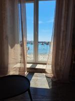 Blue Shutter Beach studio - Ferienwohnung Komiža