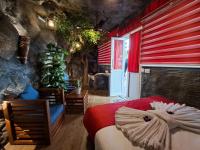Queen Room with Balcony