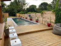 Maison 4 Chambres avec Piscine - B&B Estillac