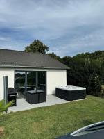 NEU! Modernes Ferienhaus Schwanbeck mit Whirlpool-Option - B&B Dassow