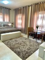 Appartamento Premium con 3 Camere da Letto e Balcone