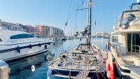 Shared Duplex Apartment Nice-Port - Chambres d’hôtes Nice