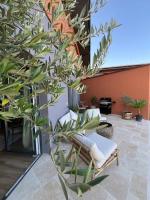 Apartment with the view and private garden - B&B
