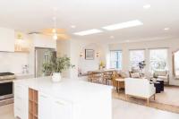 Bright, Spacious 4 BD in the Heart of Little Italy - B&B San Diego