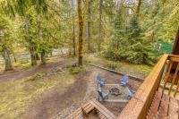 Thompson Cabin - Charming Salmon Riverfront A-Frame Oasis w/ fireplace - B&B