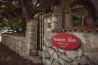 Little Studio at APARTMENTS SILVER - Gajac - Zrce beach - B&B Novalja