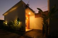 Bougainvillea Villa Seminyak by Parigata - B&B