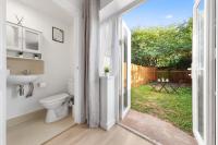 Cosy, Modern & Central Studio 1min from Train with Private Garden - The Kensal Suite - B&B London