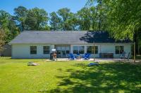 Lakeside Haven with Hot Tub - Ferienwohnung Hot Springs