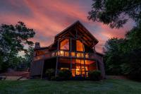 Lux 5Br w hot-tub game room & mountain views - B&B Blue Ridge