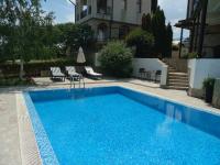 Villa con piscina privada