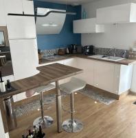 Une Chambre disponible pour la nuit dans une maison individuelle de plain pied à ANNEZIN - B&B Fouquières-lès-Béthune