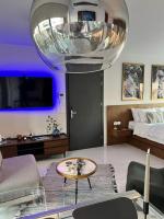 Hermes Studio - In the city just steps to the sea! - Chambres d’hôtes Chionáto