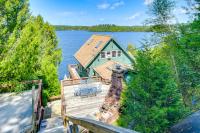 Waterfront Harrisville Home with Outdoor Fireplace! - Chambres d’hôtes Harrisville
