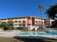 SAINT FLORENT - T3 Climatisé piscine FLO147 - B&B