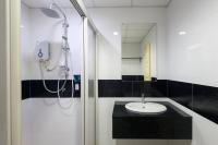 2R2B Seaview Serenity 1 to 8pax Gurney Mansion One - Ferienwohnung George Town